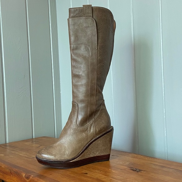 FRYE Paige Wedge Tall Leather Riding Boots EUC - Picture 6 of 15